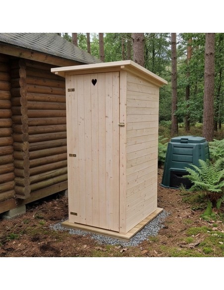 Abri WC en bois fabrication artisanale, solide et prêt à poser. Toilettes sèches robustes style rustique.